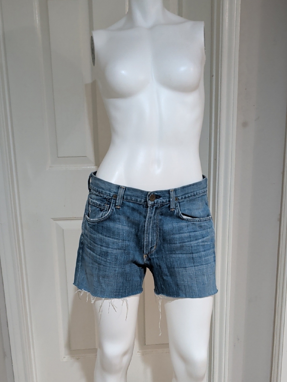 Citizens of Humanity Light Blue Distressed Denim Cutoff Shorts Women's 32